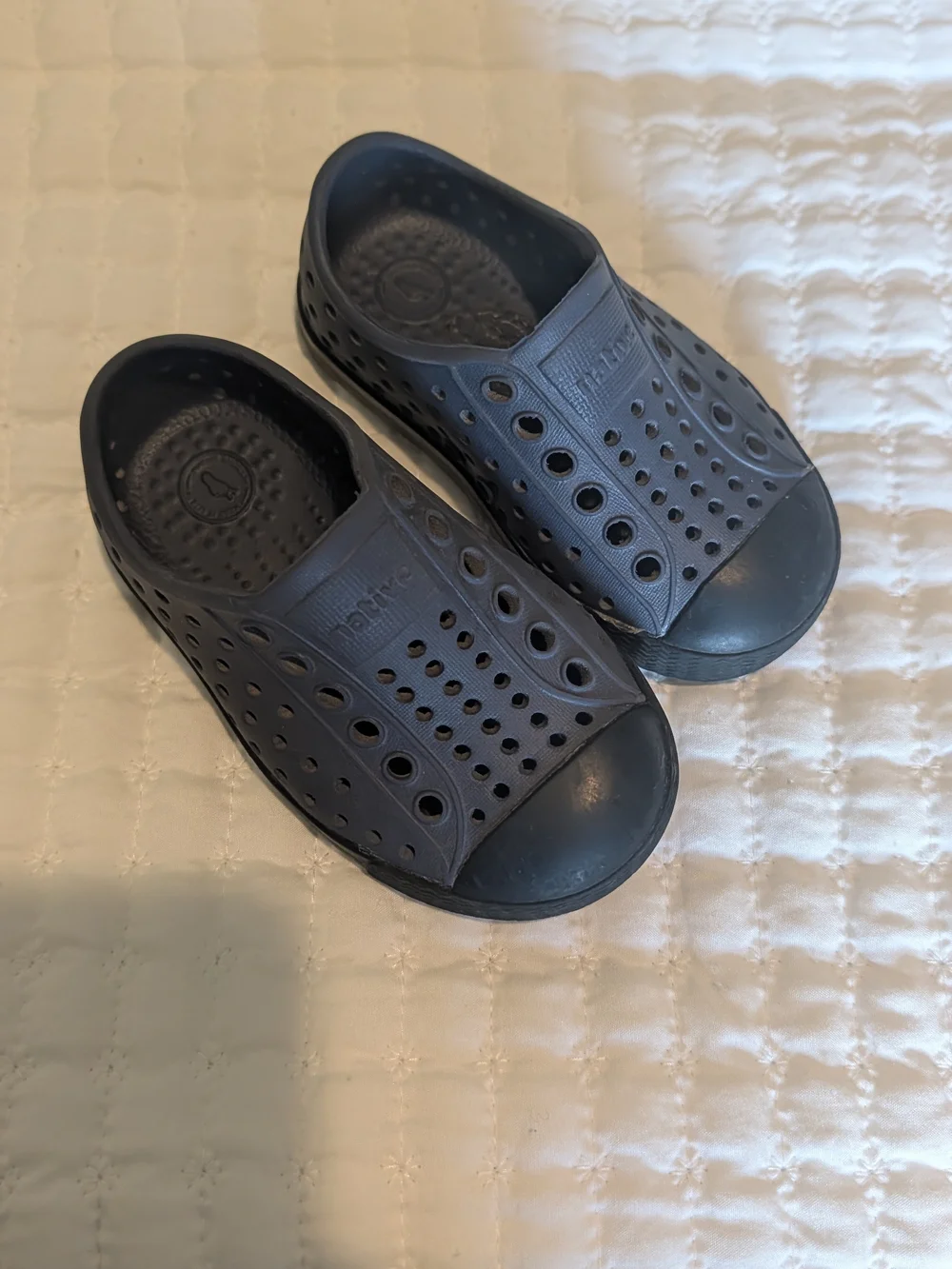 Native Kids Water Slip-On Shoes in Navy